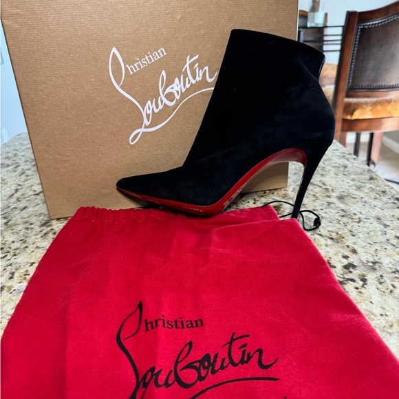 Worn only twice - Picture 10 of 13